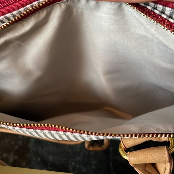 SOLD SOLD SOLD FRENCH STRIPED TOTE/DIAPER BAG W/ CHANGING PAD, ROOMY NWOT - Picture 6 of 8